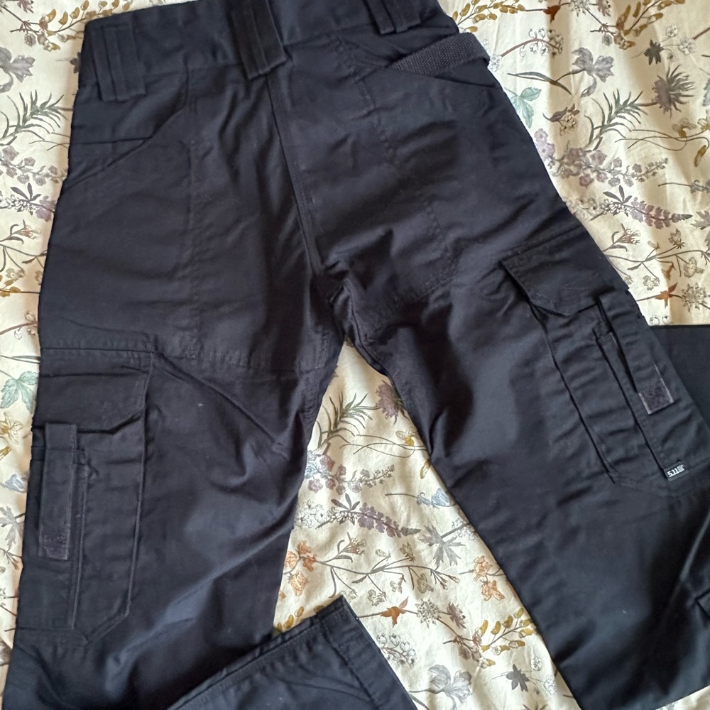 5.11 Women’s EMS Pant Size 2 Regular, in Dark Navy - Picture 3 of 8